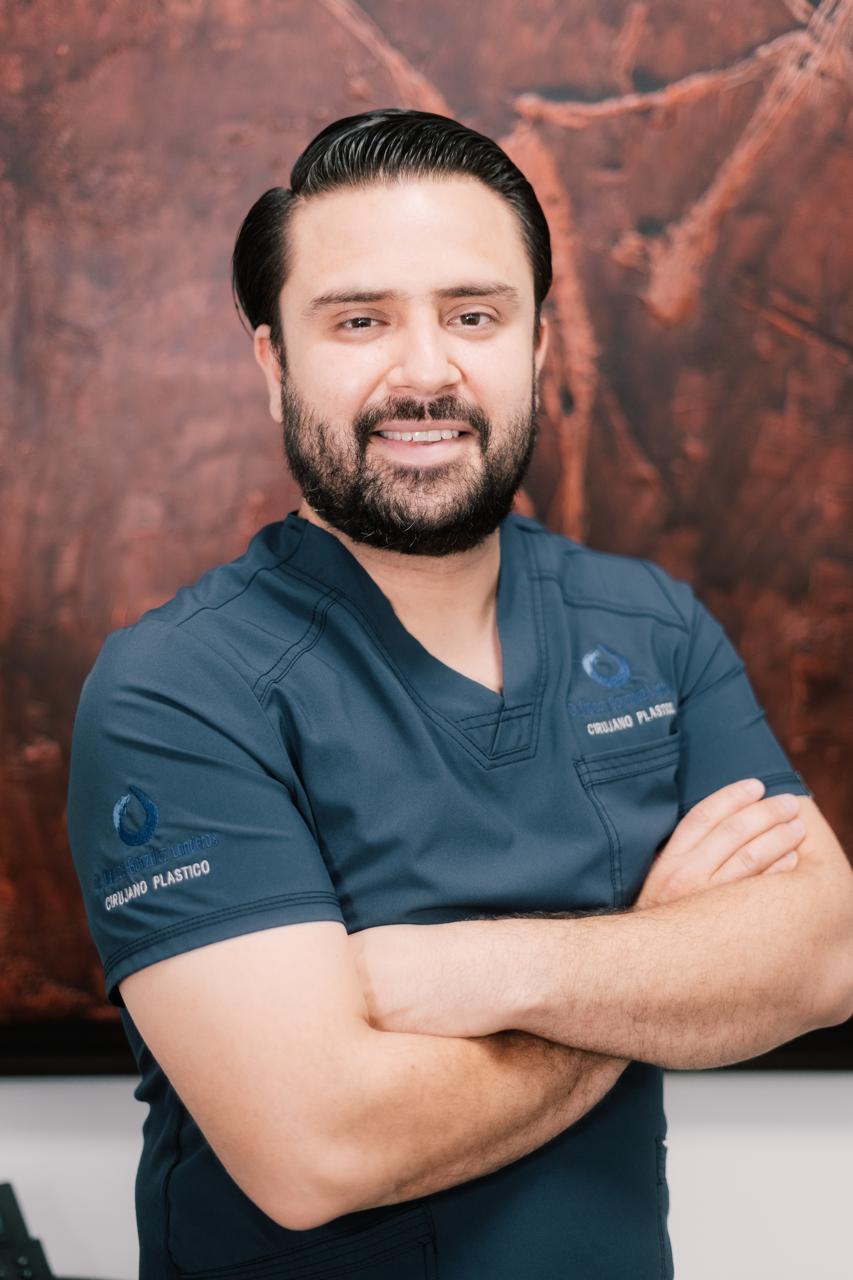 Dr. Marcos González Landeros - Cirujano Plástico Certificado